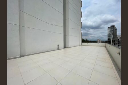 Apartamento para alugar com 32m², 1 quarto e sem vagaÁrea comum - Pet 