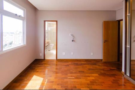 Foto 12 de apartamento à venda com 4 quartos, 120m² em Grajaú, Belo Horizonte