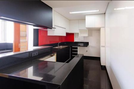 Apartamento à venda com 120m², 4 quartos e 2 vagas Apartamento à venda com 120m², 4 quartos e 2 vagasFoto 08