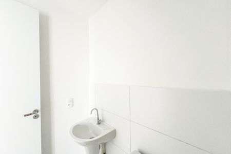 Apartamento à venda com 41m², 2 quartos e 1 vaga Apartamento à venda com 41m², 2 quartos e 1 vagaBanheiro