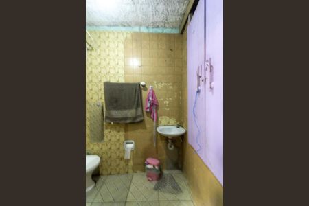 Banheiro de casa à venda com 1 quarto, 276m² em Vila Inglesa, São Paulo