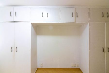 Apartamento para alugar com 134m², 3 quartos e 1 vaga Apartamento para alugar com 134m², 3 quartos e 1 vagaQuarto 2