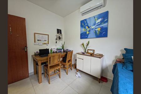 Quarto 2 de casa à venda com 3 quartos, 160m² em Várzea, Lagoa Santa