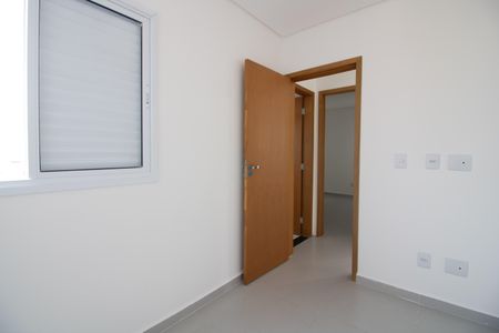 Quarto 1 de apartamento para alugar com 2 quartos, 46m² em Vila Talarico, São Paulo