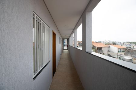 Apartamento para alugar com 46m², 2 quartos e 1 vaga Apartamento para alugar com 46m², 2 quartos e 1 vagaCorredor externo
