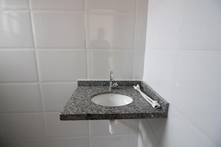 Apartamento para alugar com 46m², 2 quartos e 1 vaga Apartamento para alugar com 46m², 2 quartos e 1 vagaBanheiro