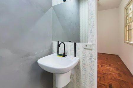 Casa para alugar com 127m², 3 quartos e 1 vaga Casa para alugar com 127m², 3 quartos e 1 vagaBanheiro da Suíte 1