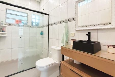 Casa para alugar com 127m², 3 quartos e 1 vaga Casa para alugar com 127m², 3 quartos e 1 vagaBanheiro da Suíte 2