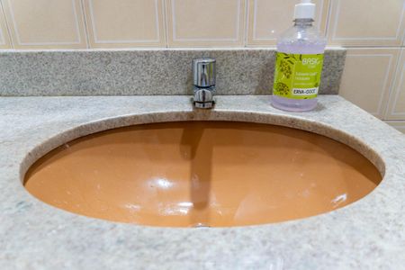 Apartamento à venda com 50m², 2 quartos e 1 vaga Apartamento à venda com 50m², 2 quartos e 1 vagaBanheiro