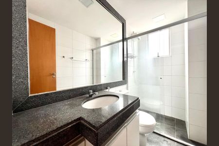 Apartamento à venda com 69m², 2 quartos e 2 vagasBanheiro da Suíte
