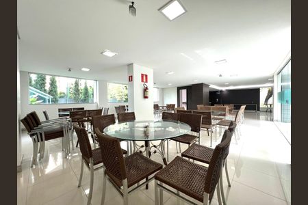 Apartamento à venda com 69m², 2 quartos e 2 vagasSalão de festas 