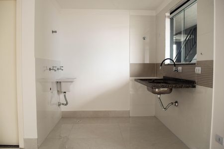 Studio para alugar com 32m², 1 quarto e sem vaga Studio para alugar com 32m², 1 quarto e sem vagaSala/Cozinha