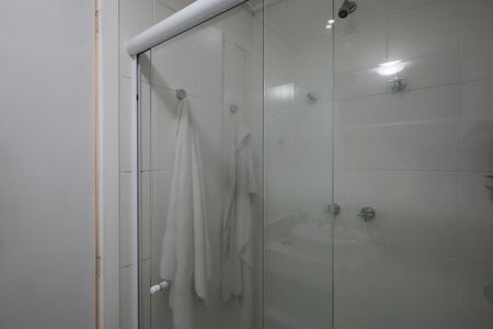 Apartamento à venda com 67m², 2 quartos e 1 vaga Apartamento à venda com 67m², 2 quartos e 1 vagaBanheiro Social