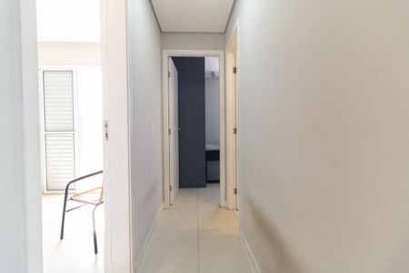 Corredor de apartamento para alugar com 2 quartos, 65m² em Vila Caraguata, São Paulo