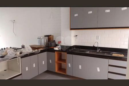 Casa de Condomínio para alugar com 3 quartos, 140m² em Itapuã, Salvador