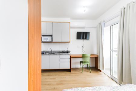 Apartamento para alugar com 24m², 1 quarto e sem vagaStudio - Quarto e Cozinha