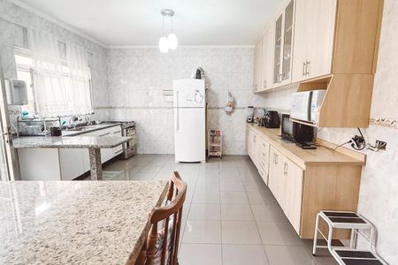 Casa à venda com 179m², 4 quartos e 2 vagas