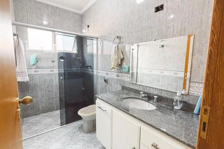 Casa à venda com 179m², 4 quartos e 2 vagas