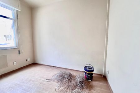 Apartamento à venda com 70m², 3 quartos e sem vaga Apartamento à venda com 70m², 3 quartos e sem vagaSuite