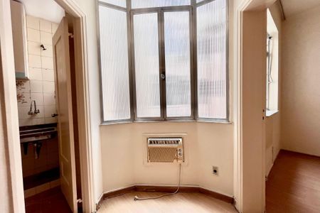 Apartamento à venda com 70m², 3 quartos e sem vaga Apartamento à venda com 70m², 3 quartos e sem vagaSala