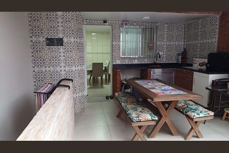 Casa à venda com 150m², 2 quartos e 2 vagas