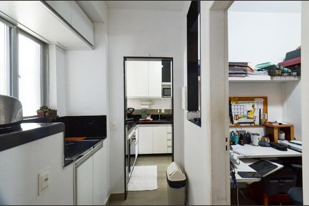 Apartamento à venda com 70m², 2 quartos e 1 vagaÁrea de Serviço