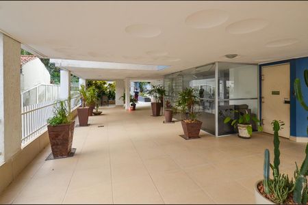 Apartamento à venda com 70m², 2 quartos e 1 vagaÁrea comum