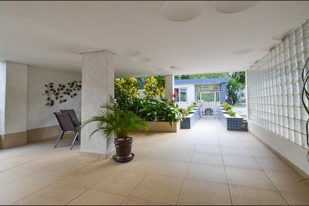 Apartamento à venda com 70m², 2 quartos e 1 vagaEntrada