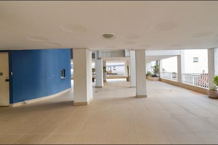 Apartamento à venda com 70m², 2 quartos e 1 vagaÁrea comum