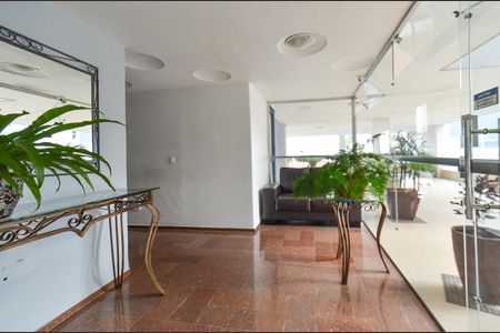 Apartamento à venda com 70m², 2 quartos e 1 vagaHall de entrada