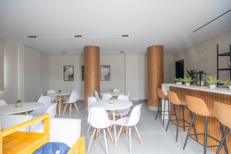 Apartamento para alugar com 48m², 2 quartos e 1 vaga Apartamento para alugar com 48m², 2 quartos e 1 vagaÁrea comum - Salão de festas