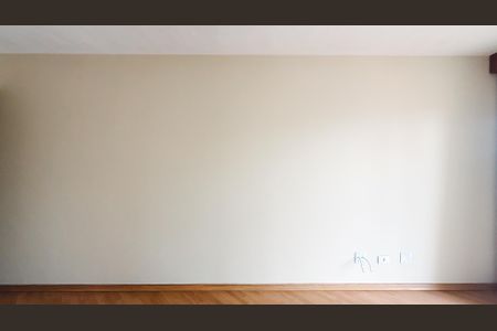 Apartamento para alugar com 75m², 2 quartos e 1 vagaSala