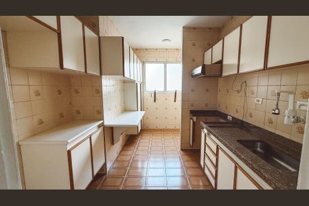 Apartamento para alugar com 75m², 2 quartos e 1 vagaCozinha