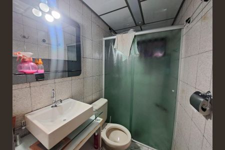 Apartamento à venda com 64m², 2 quartos e sem vagaBanheiro