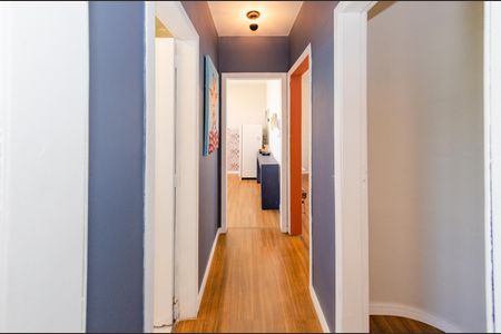 Corredor de apartamento à venda com 2 quartos, 55m² em Jardim Montanhês, Belo Horizonte