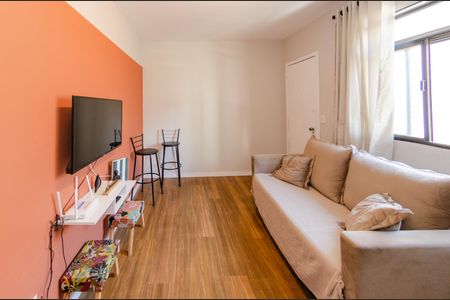 Sala de apartamento à venda com 2 quartos, 55m² em Jardim Montanhês, Belo Horizonte