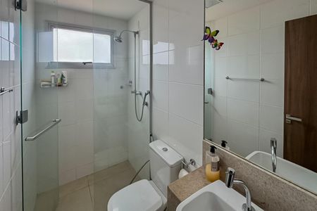 Apartamento para alugar com 90m², 3 quartos e 2 vagas Apartamento para alugar com 90m², 3 quartos e 2 vagasBanheiro da Suíte