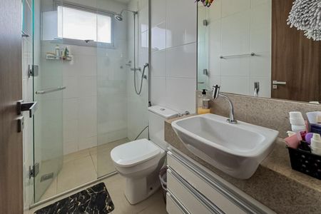 Apartamento para alugar com 90m², 3 quartos e 2 vagas Apartamento para alugar com 90m², 3 quartos e 2 vagasBanheiro da Suíte