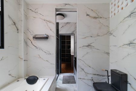 Apartamento à venda com 115m², 1 quarto e sem vaga Apartamento à venda com 115m², 1 quarto e sem vagaBanheiro da Suíte