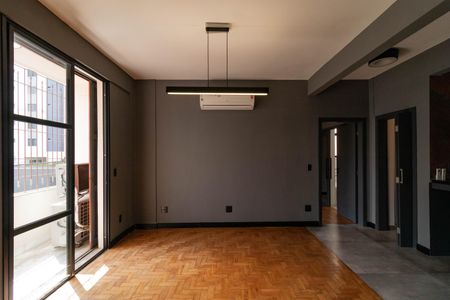 Apartamento à venda com 115m², 1 quarto e sem vaga Apartamento à venda com 115m², 1 quarto e sem vagaSala