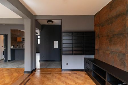 Apartamento à venda com 115m², 1 quarto e sem vaga Apartamento à venda com 115m², 1 quarto e sem vagaSala de TV