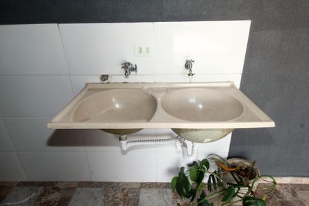 Apartamento à venda com 100m², 2 quartos e 1 vagaÁrea de Serviço