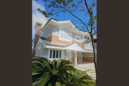 Casa de condomínio à venda com 470m², 5 quartos e 4 vagas Casa de condomínio à venda com 470m², 5 quartos e 4 vagasFoto 02