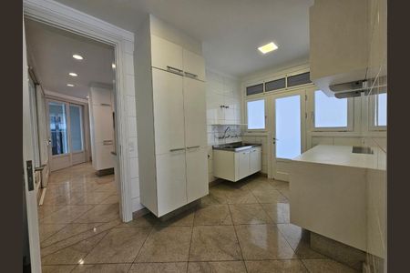 Casa de condomínio à venda com 470m², 5 quartos e 4 vagas Casa de condomínio à venda com 470m², 5 quartos e 4 vagasFoto 69