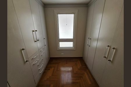 Casa de condomínio à venda com 470m², 5 quartos e 4 vagas Casa de condomínio à venda com 470m², 5 quartos e 4 vagasFoto 18