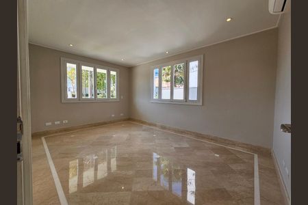 Casa de condomínio à venda com 470m², 5 quartos e 4 vagas Casa de condomínio à venda com 470m², 5 quartos e 4 vagasFoto 51