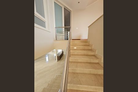 Casa de condomínio à venda com 470m², 5 quartos e 4 vagas Casa de condomínio à venda com 470m², 5 quartos e 4 vagasFoto 34