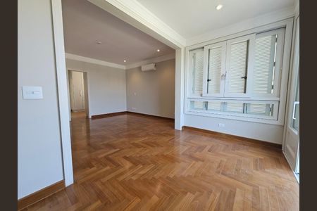 Casa de condomínio à venda com 470m², 5 quartos e 4 vagas Casa de condomínio à venda com 470m², 5 quartos e 4 vagasFoto 15