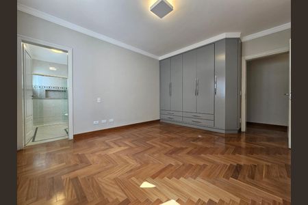 Casa de condomínio à venda com 470m², 5 quartos e 4 vagas Casa de condomínio à venda com 470m², 5 quartos e 4 vagasFoto 26