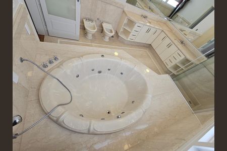 Casa de condomínio à venda com 470m², 5 quartos e 4 vagas Casa de condomínio à venda com 470m², 5 quartos e 4 vagasFoto 10